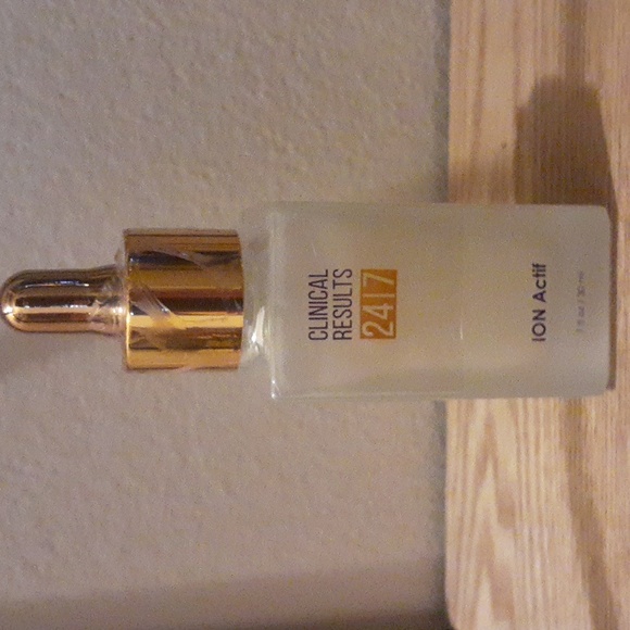 clinical results 24/7 Ion Amplifier 1 fl. oz. - Picture 1 of 4